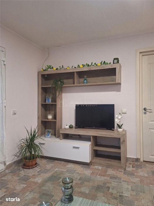 Casa parter - Comana Giurgiu - 4 camere - baie - 118mp - 600mp teren