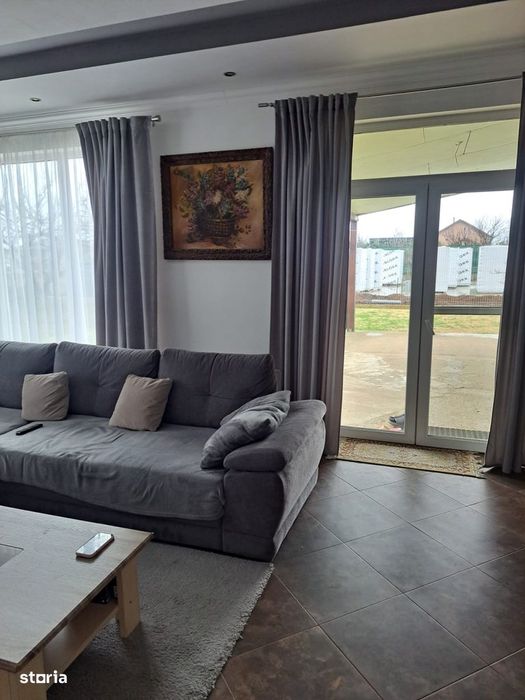 Casă parter în Grigorescu 4 camere, bucatarie, living, 2 băi, ST 688mp