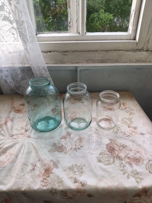 Продам банки разные.