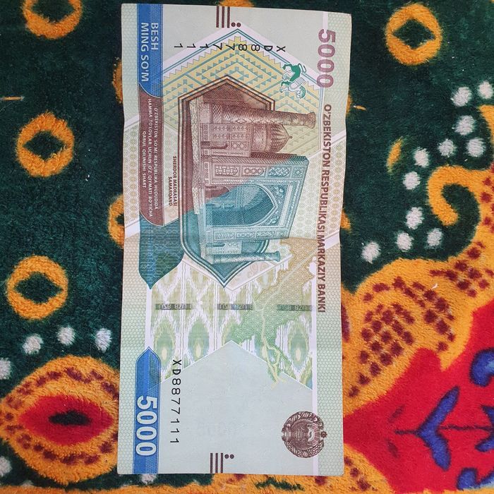 Koleksiya pul sotiladi