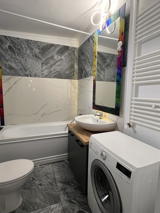 Ap. regim hotelier in centrul Constantei, 2 dormitoare si terasa