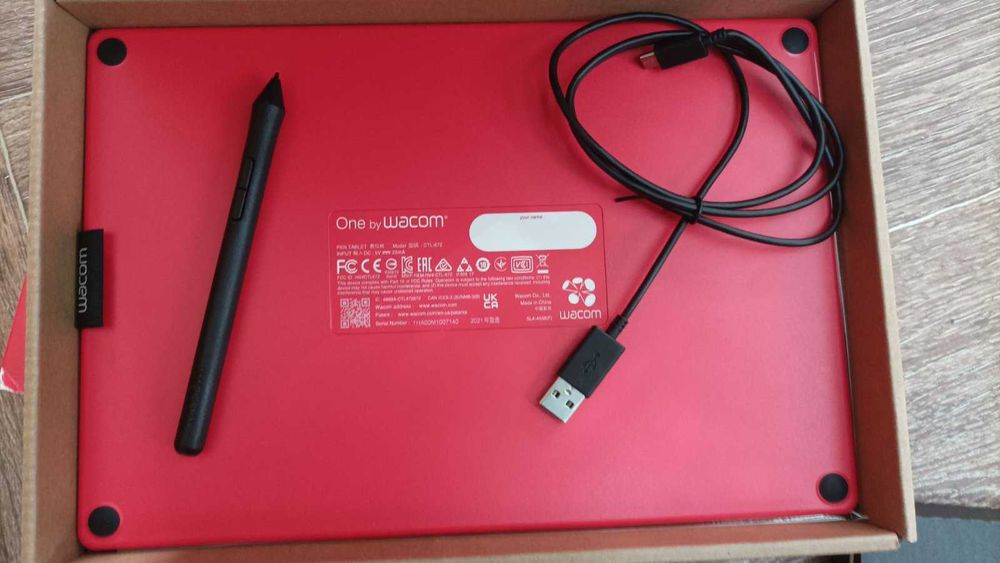 Графичен таблет Wacom - One Medium, червен