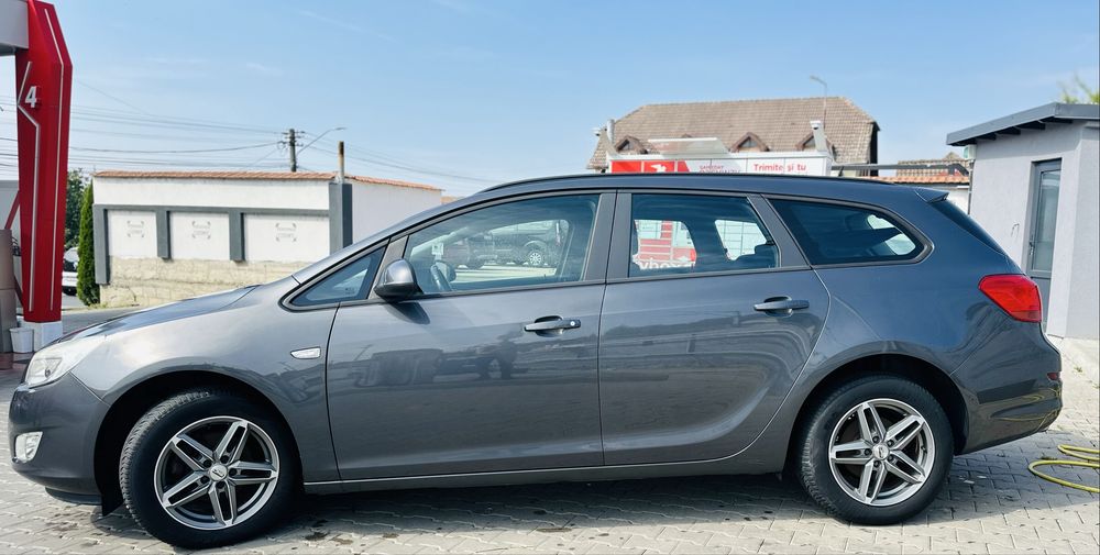 OPEL Astra 2011 — imagine 3