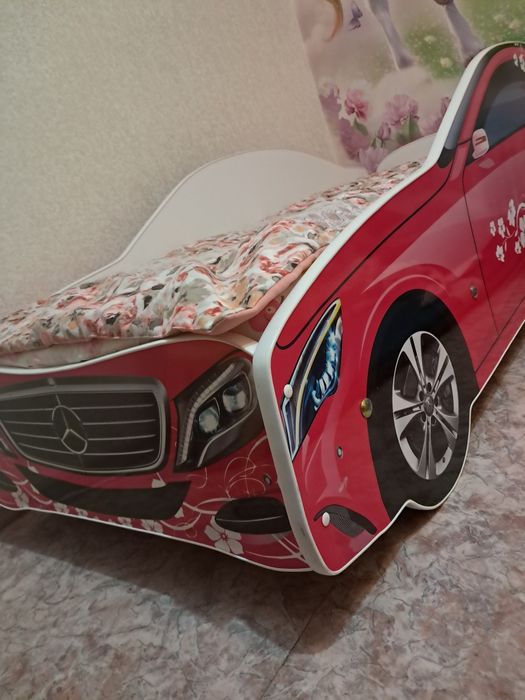 Кровать детская машинка