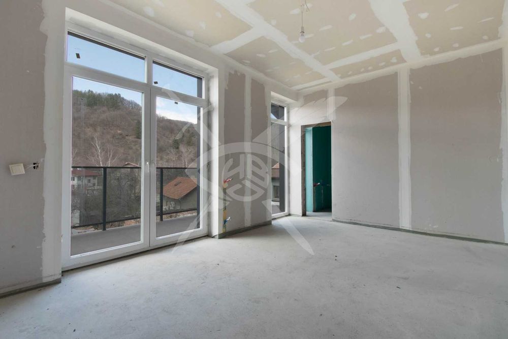 Продава се Къща в с. Владая, Област София-град - 285 кв.м за 1162 €/кв.м - Снимка #10