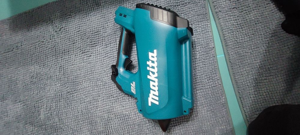 Makita DUB 184 suflanta nouă
