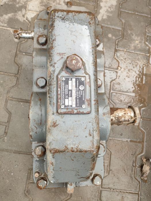 Продам редуктор  новый