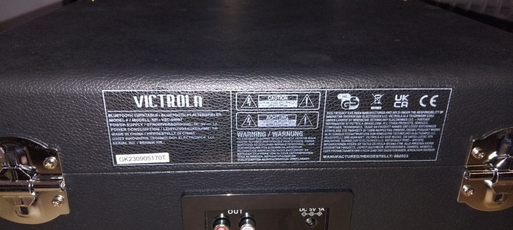 Нов грамофон Victrola VSC-550BT с Bluetooth и вградени говорители