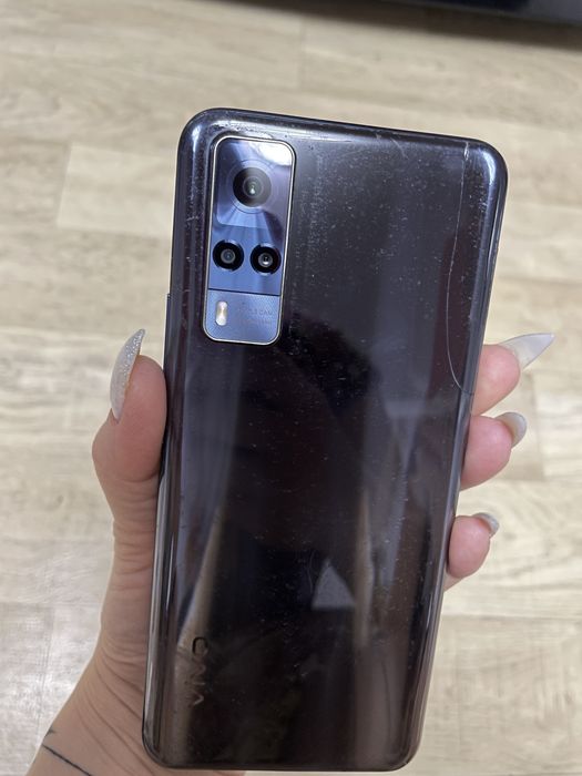 Vivo y31 128г продам срочно!