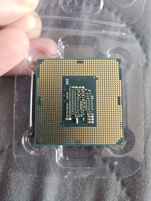 Процесор Intel Celeron G3930