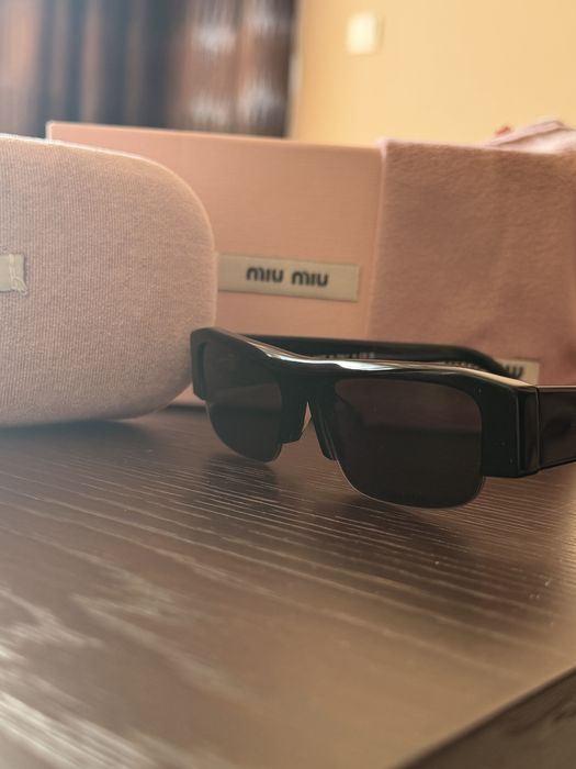 Слънчеви очила Miu Miu