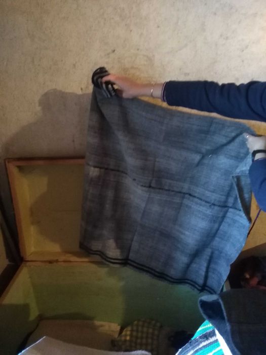 Старинни ризи черги скринове