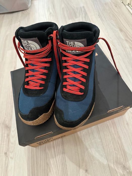 Nike Revolution , The North Face , Nike air force 1