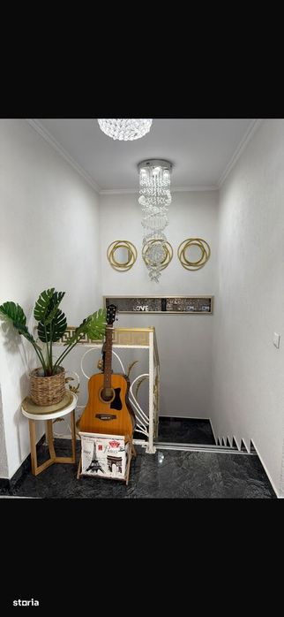 Vila cu 4 camere, zona centrală