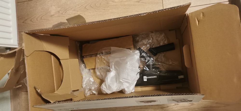 Пылесос Samsung VC4100 
Продам пылесос Samsung Canister Vacu