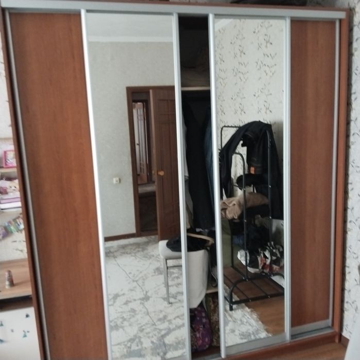Продам шкаф купе