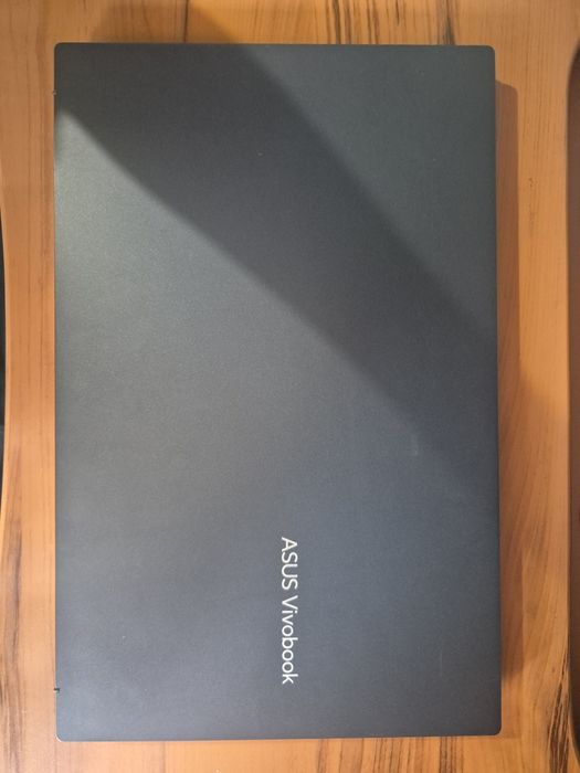 ASUS vivobook в хорошем состоянии