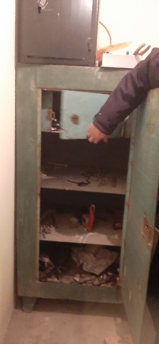 Sef sotiladi srochna narhi 400 $