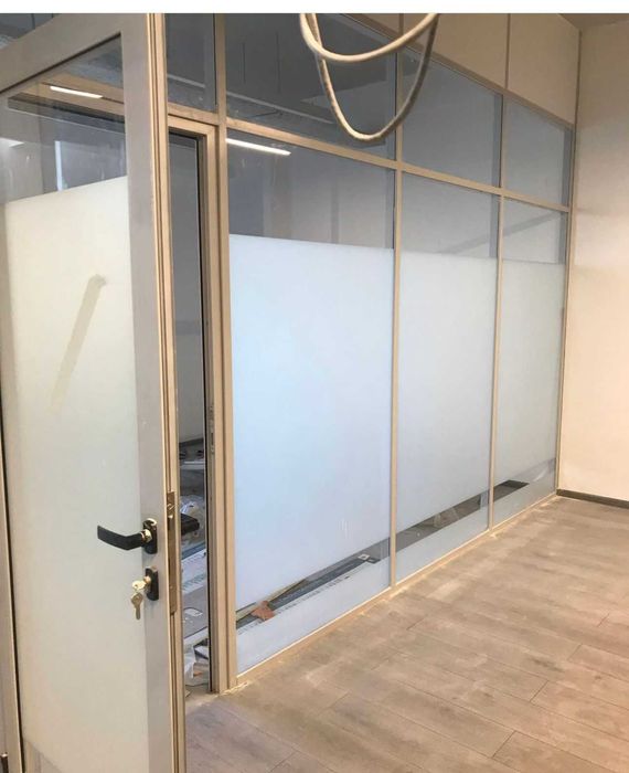 Перегородки из алюминия и ПВХ