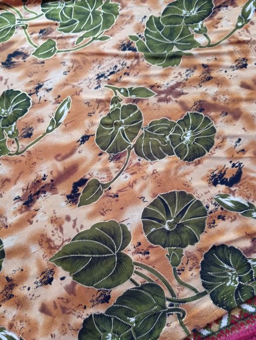 Ткань для летних платьев 4 отреза(320x155-2шт,220x155-2шт.)