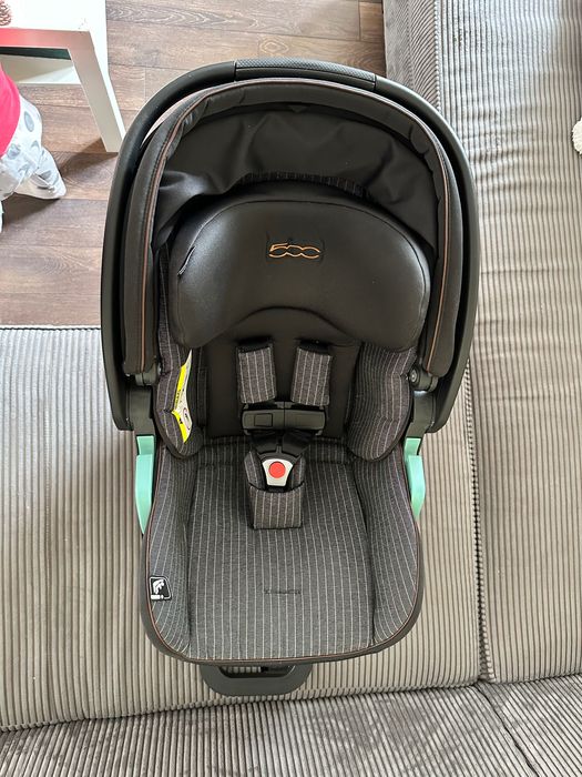 Столче за кола Peg Perego Primo Viaggio Lounge + Giro база 360 isofix