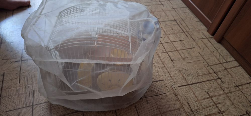 Продам клетку для хомяков