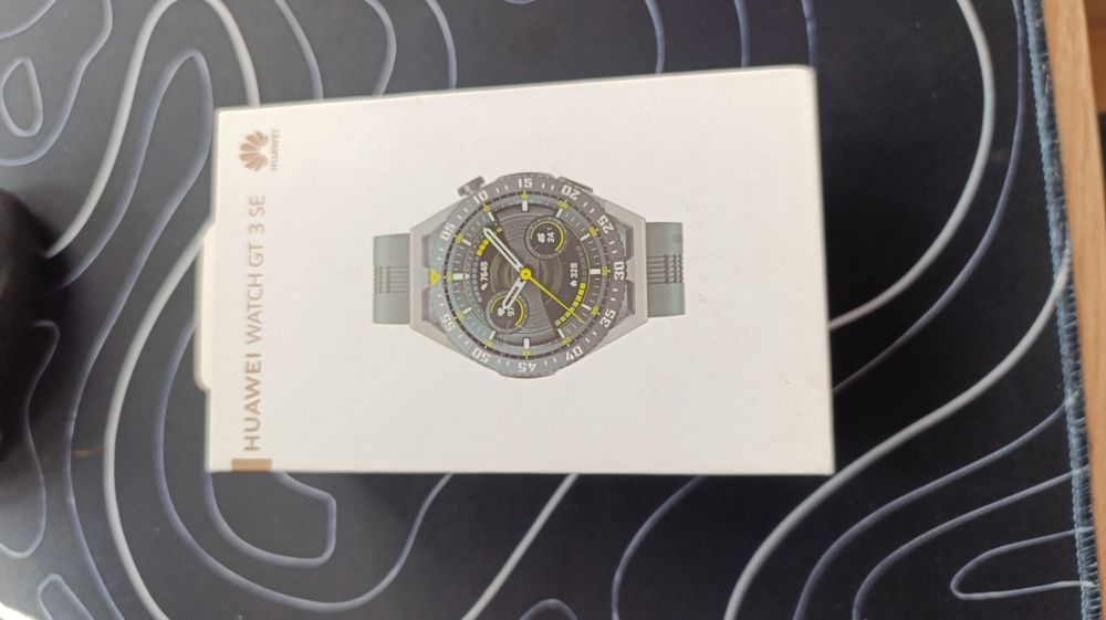 Huawei Watch GT 3 SE – Пълен Комплект, Отлично Състояние!