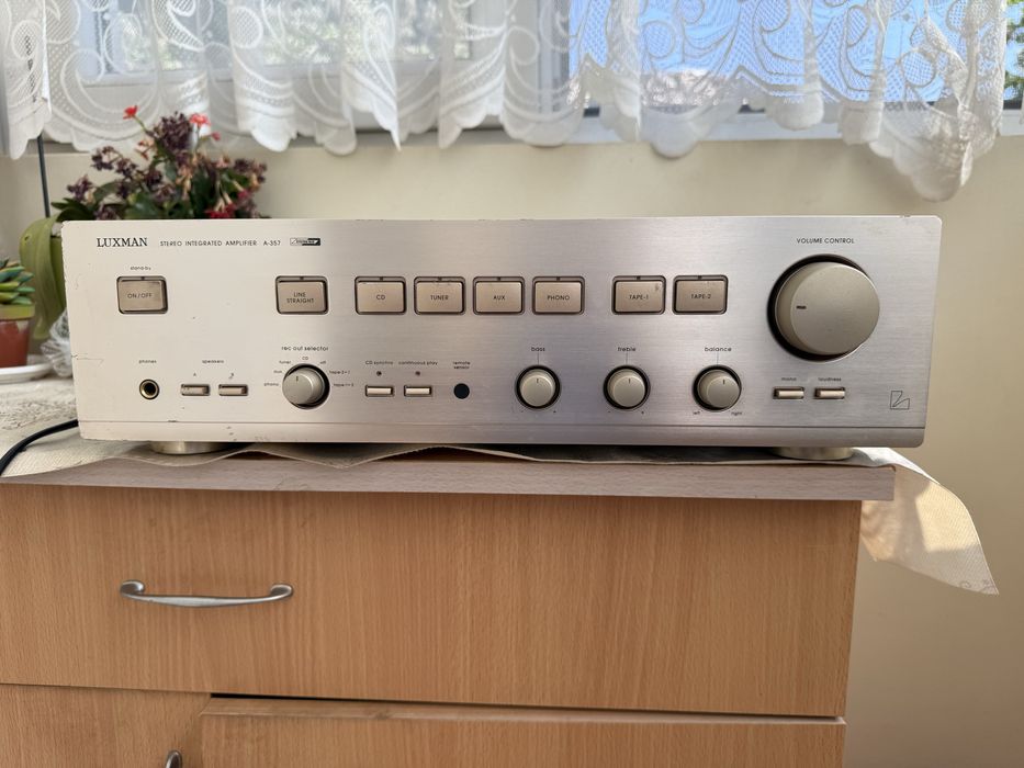 Luxman A-357 Качеатвен стерео усилвател