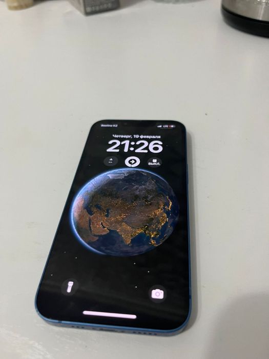 Айфон 13 в хорошем состояний