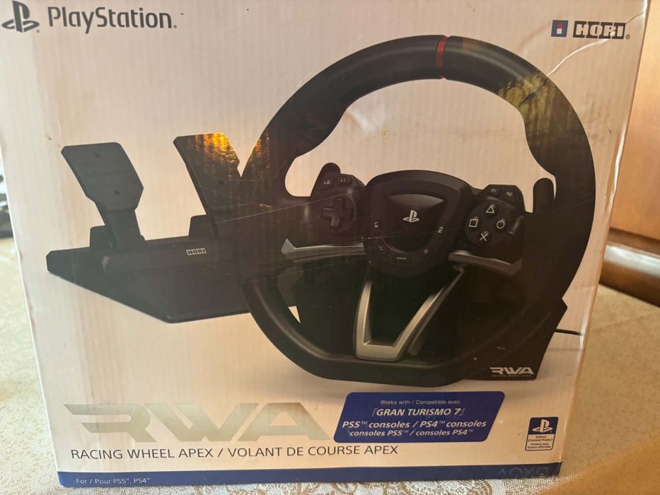 Volan Gaming plus jocul Gran Turismo 7