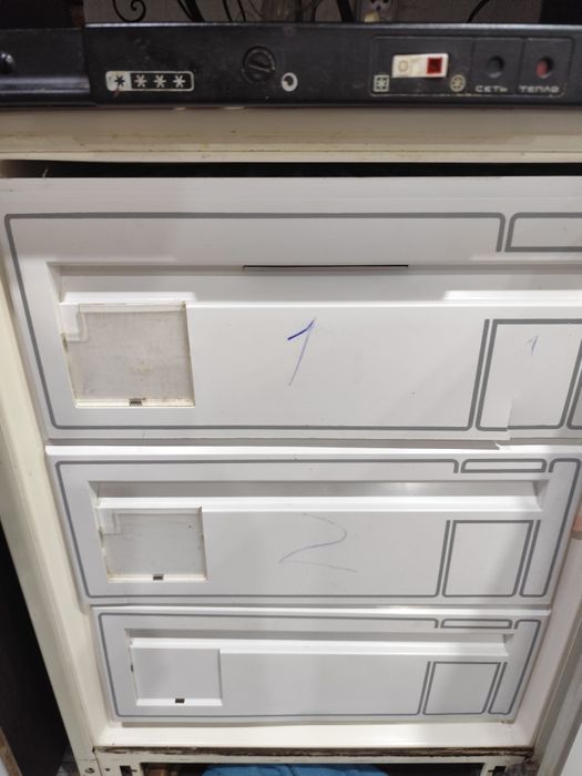 Продам морозильную камеру