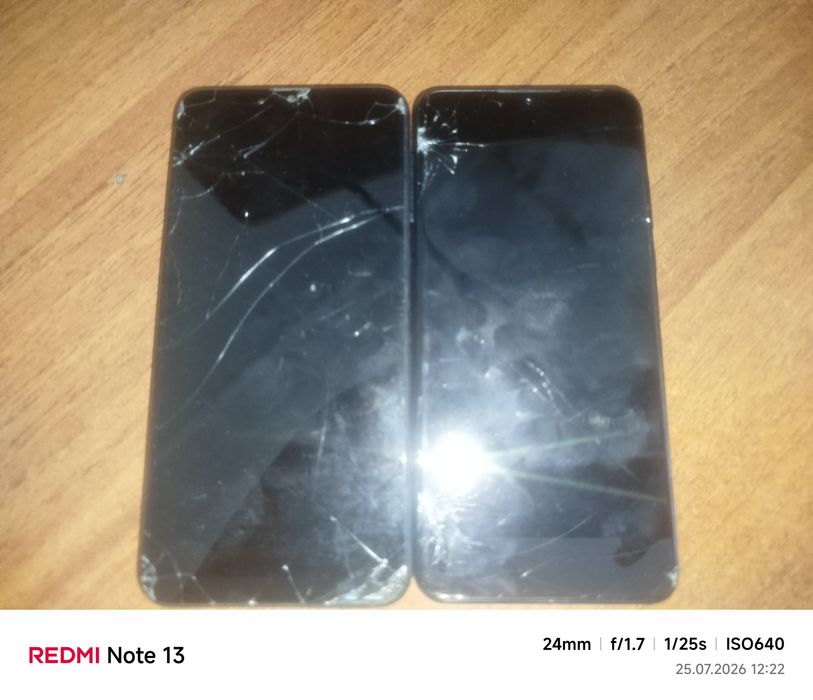 Продам два телефона
