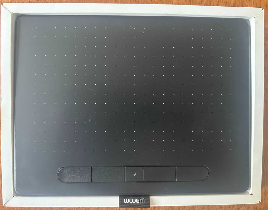 Графичен таблет Wacom Intuos M (CTL-6100WL)