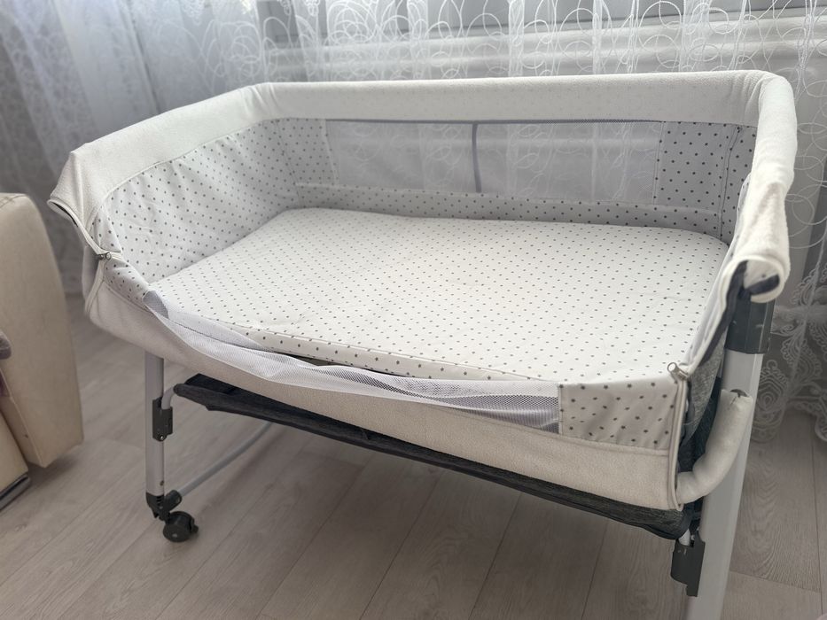 Детская приставная кроватка