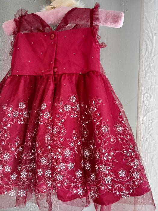 Червена рокля 2г