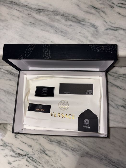 Versace Chain Reaction