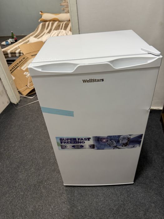 Продам мини холодильник