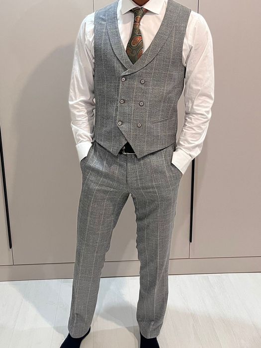 Продам костюм, тройку