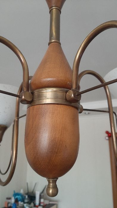 Продам люстру дерево латунь 8000