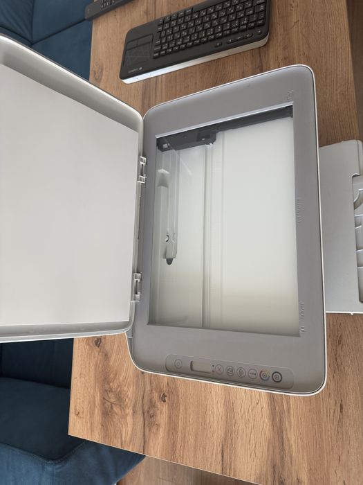Принтер HP DeskJet 2720 All in one