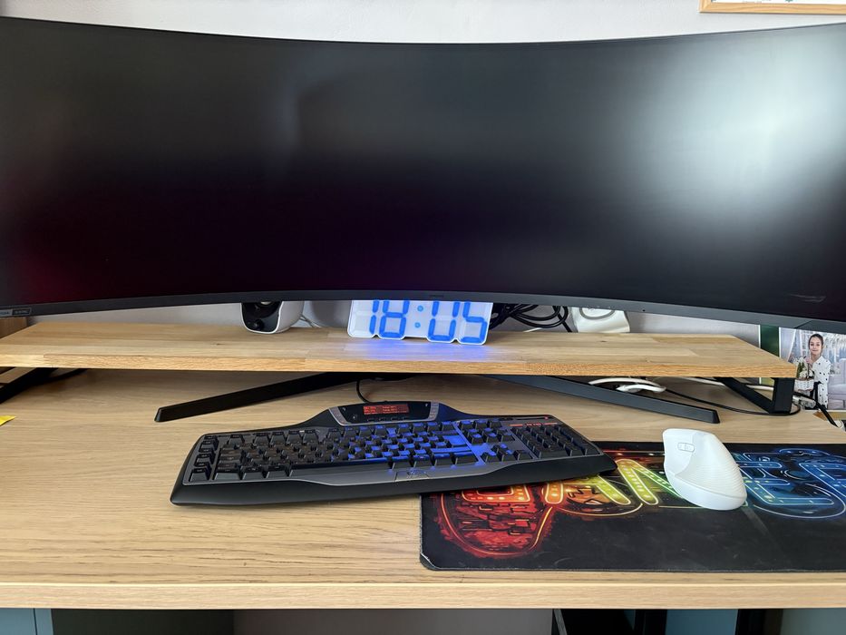 Monitor Gaming Curbat Samsung Odyssey Neo G9 49" Mini-LED 240Hz (S49AG950NU)