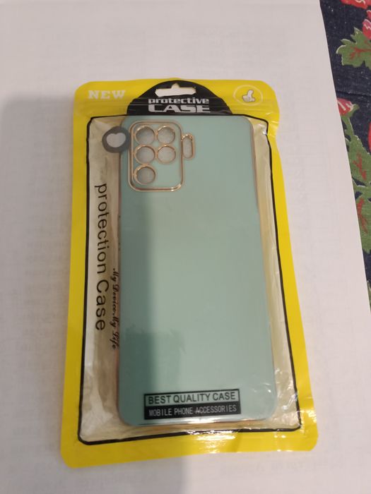 Продам чехлы на RENO 5LITE