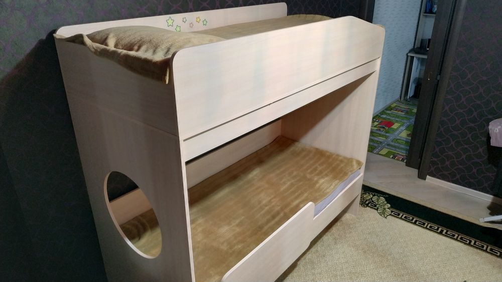 Двухярусный детский кровать