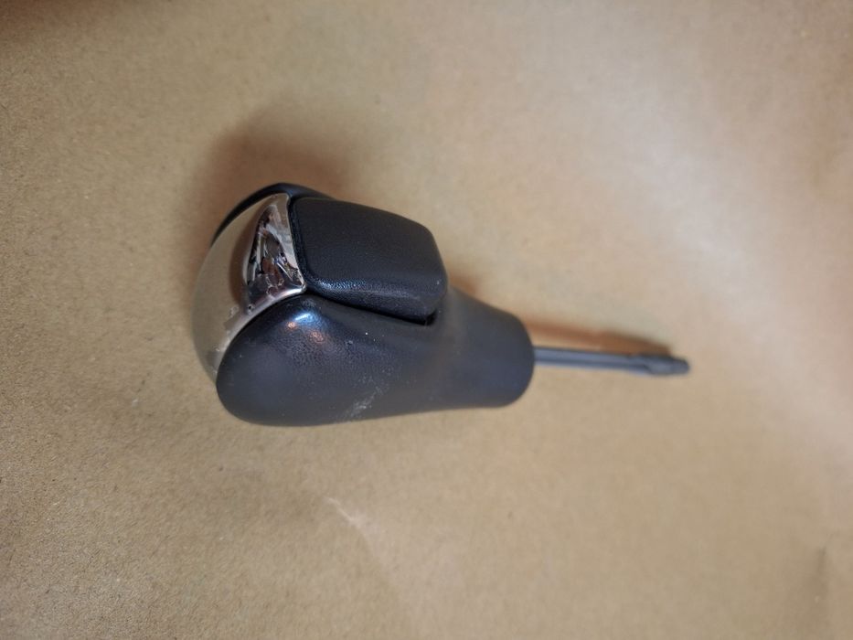 Разпродажба части за BMW и Mitsubishi