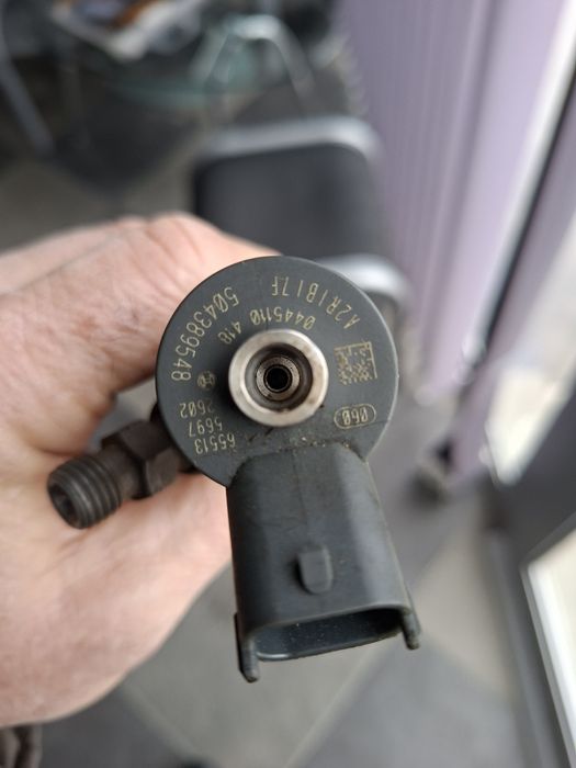 Дюзи 4 броя от Ивеко Деили 2,3