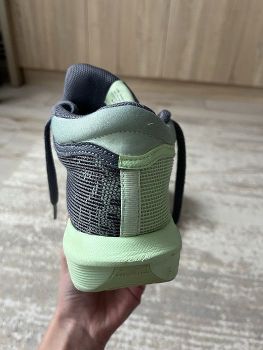 Adidasi baschet lebron withness 8