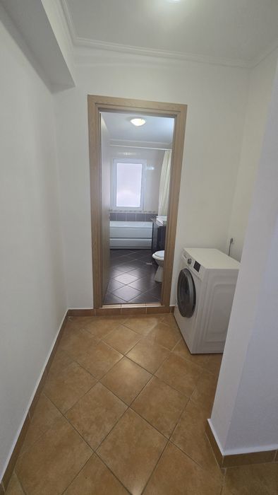 Închiriez apartament