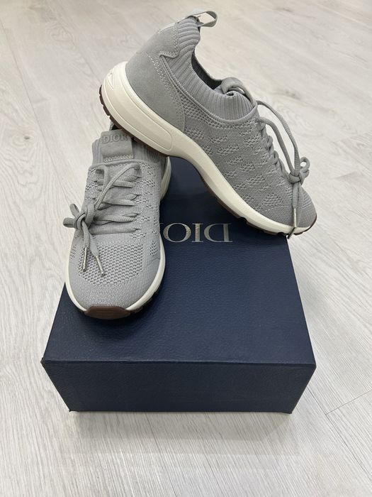 Обувь от Dior B80