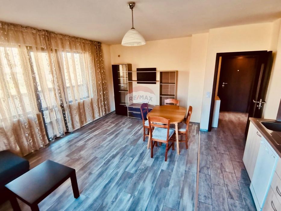 Апартамент с две спални и ПАРКОМЯСТО на удобна локация,Техникумите, г