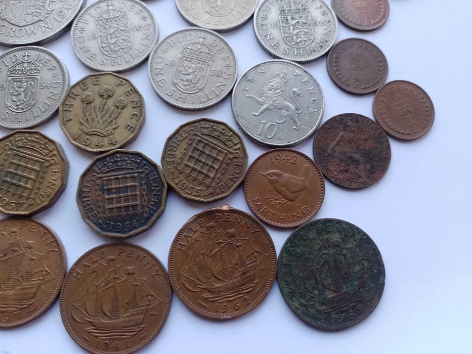 Lot 50 monede ani diferiti Anglia